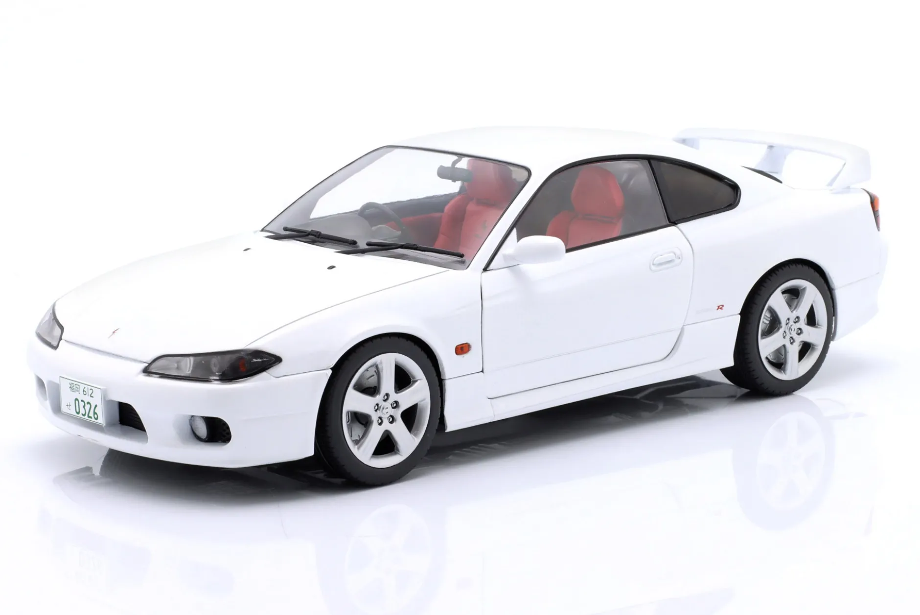 Nissan Silvia S15 Spec-R Aero Baujahr 1999 Aspen weiß 1:18 Solido