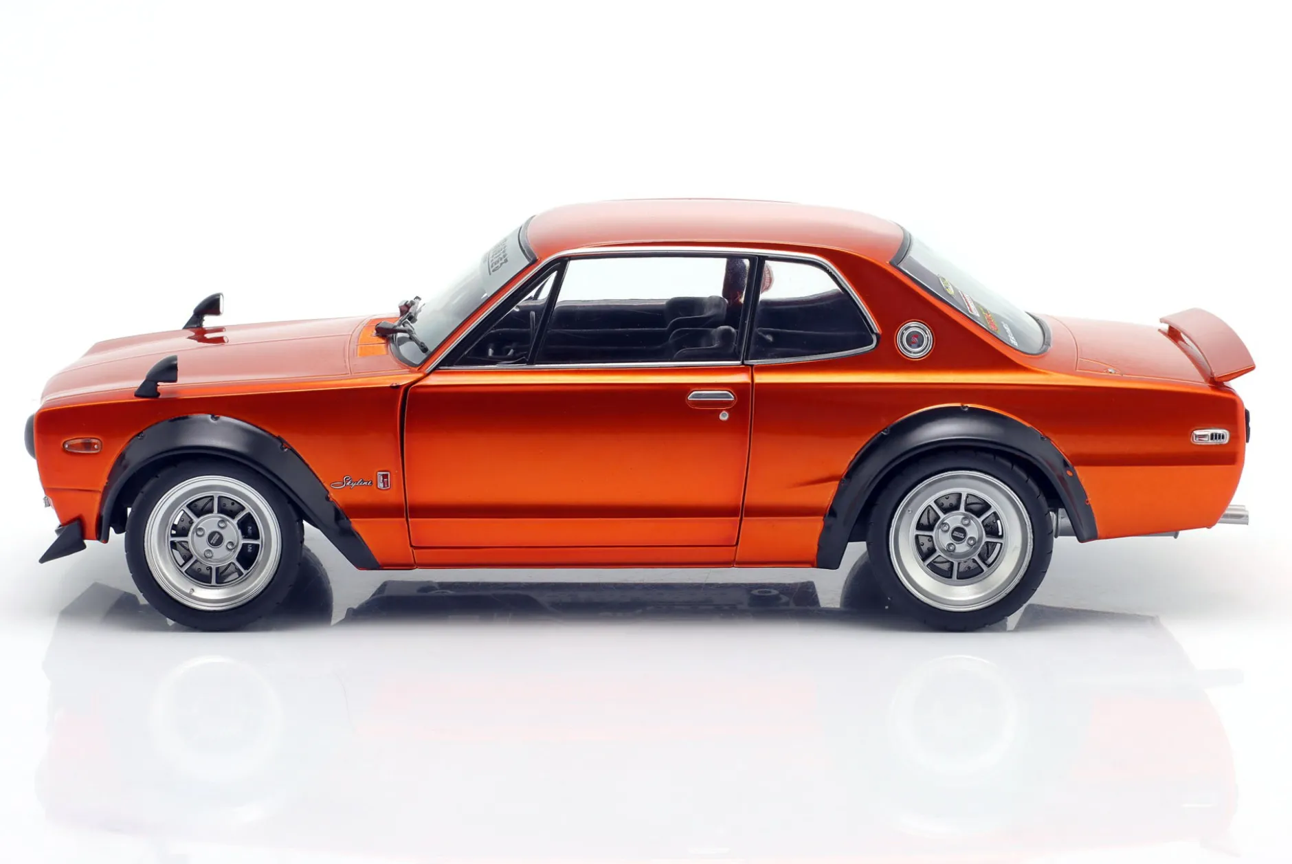 Nissan Skyline (C10) Hakosuka Solido Works 1970 orange metallic 1:18 Solido
