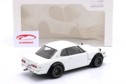 Nissan Skyline (C10) Hakosuka Solido Works 1970 perlweiß 1:18 Solido