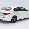 Nissan Skyline 350 GT Hybrid Baujahr 2015 weiß 1:18 Kyosho