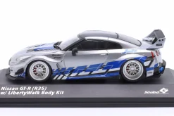 Nissan Skyline GT-R (R34) Liberty Walk Body Kit 2020 silber / blau 1:43 Solido