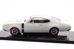 Oldsmobile 442 W-30 Baujahr 1970 weiß 1:43 Ixo