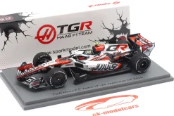 Oliver Bearman Haas VF-26 #87 Japan GP Formel 1 2026 1:43 Spark
