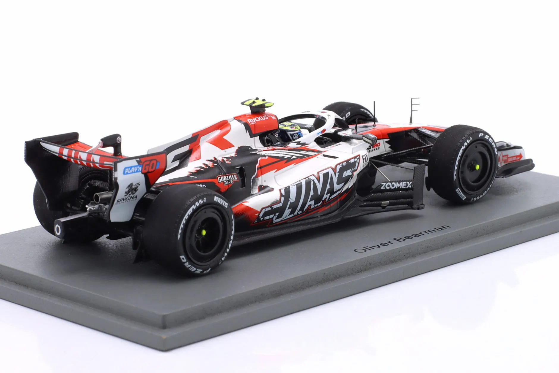 Oliver Bearman Haas VF-26 #87 Japan GP Formel 1 2026 1:43 Spark