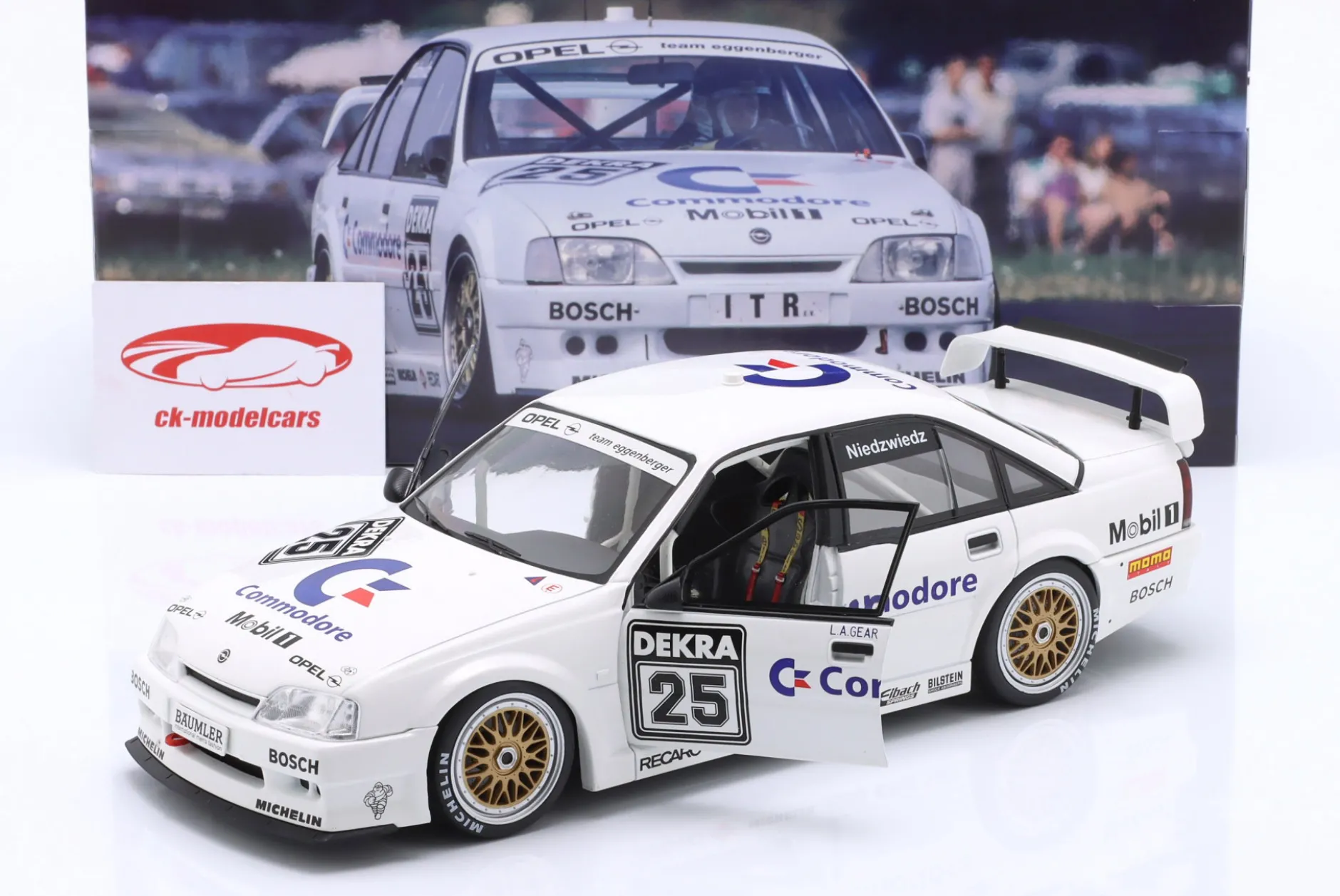 Opel Omega Evo 500 Commodore #25 DTM 1991 Klaus Niedzwiedz 1:18 WERK83