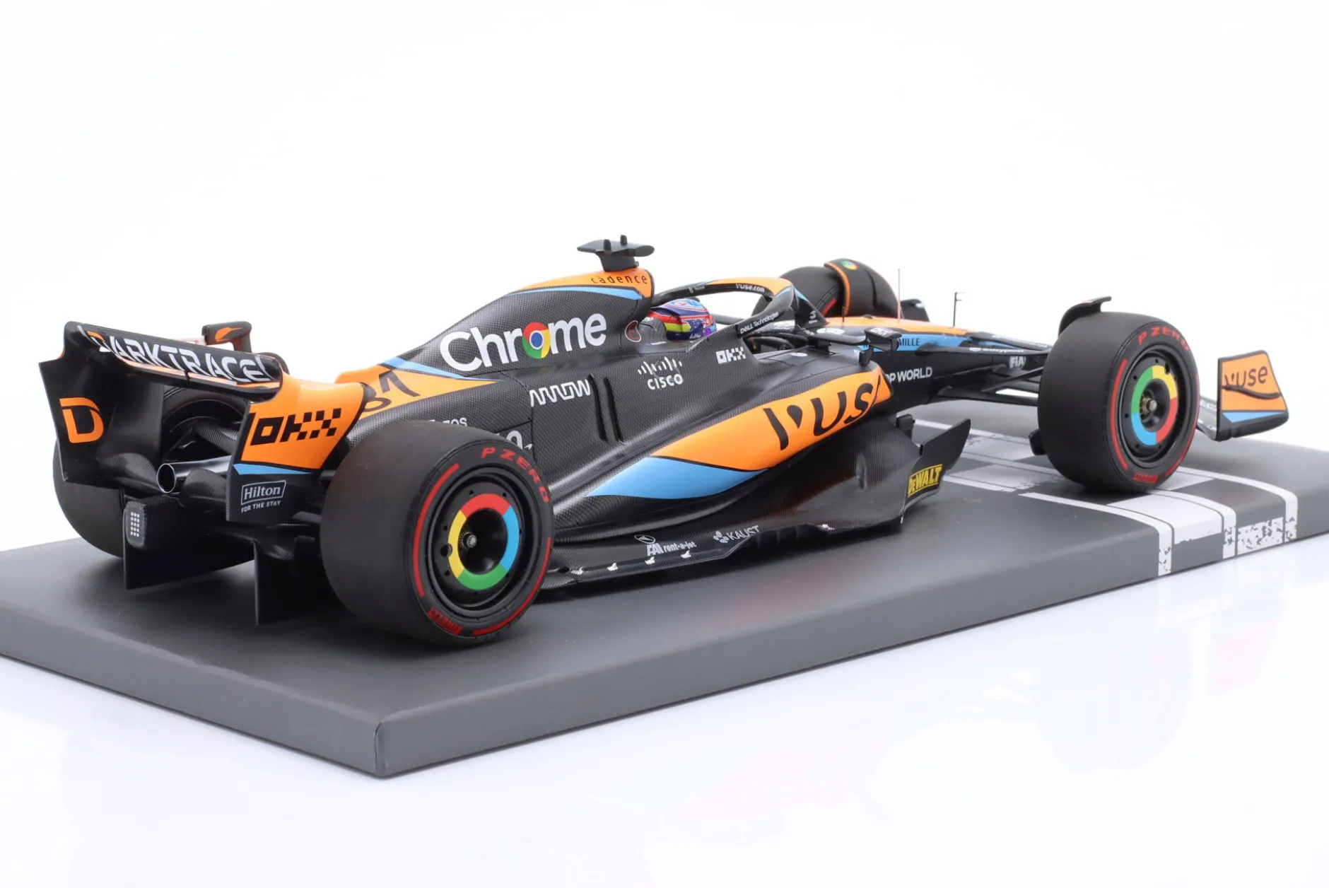 Oscar Piastri McLaren MCL60 #81 Formel 1 2023 1:18 Minichamps