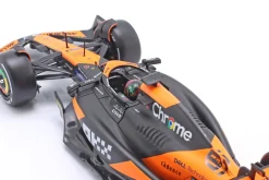 Oscar Piastri McLaren MCL38 #81 Miami GP Formel 1 2024 1:24 Bburago