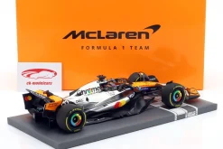 Oscar Piastri McLaren MCL39 #81 2nd British GP Formel 1 2025 1:18 Minichamps
