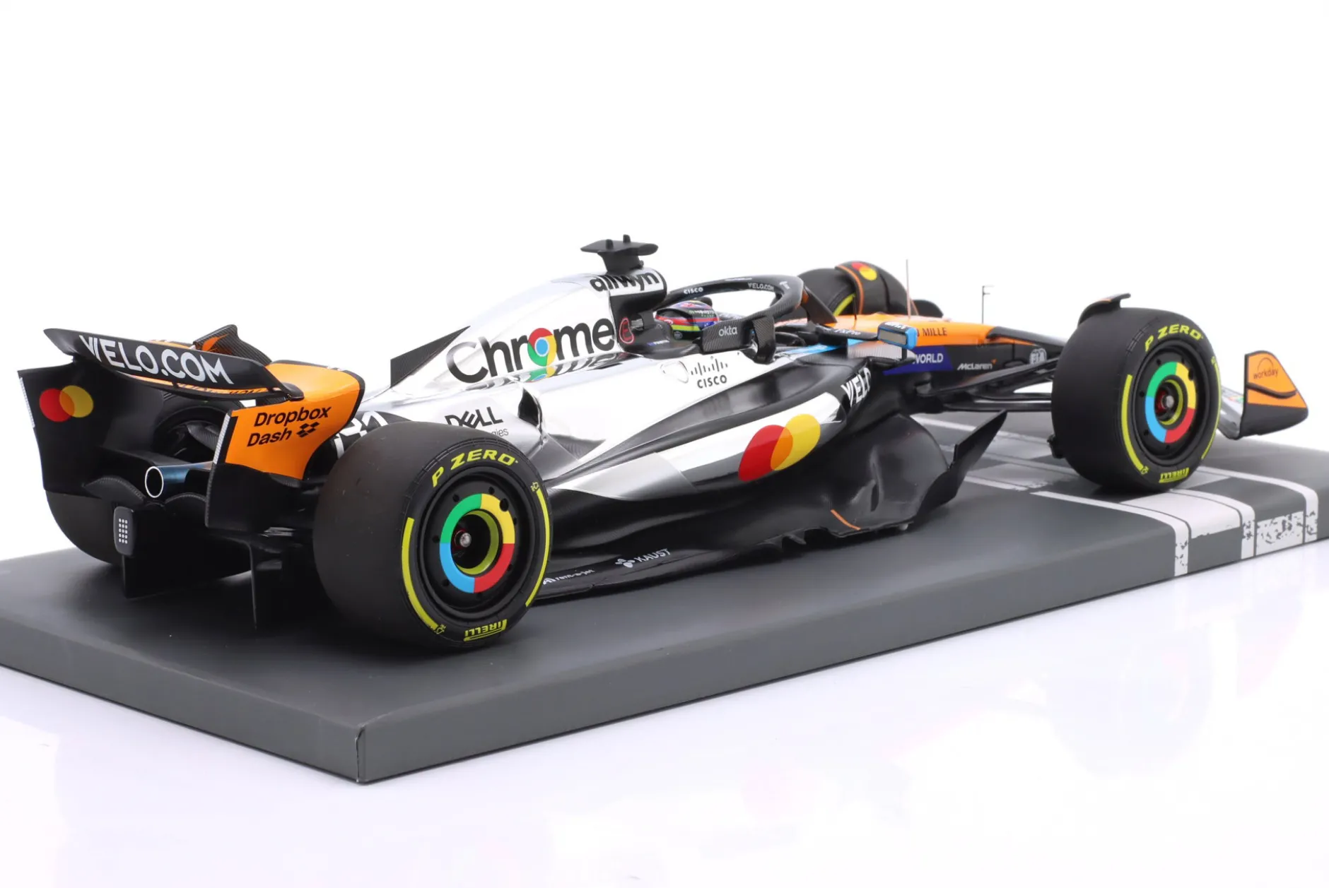 Oscar Piastri McLaren MCL39 #81 2nd British GP Formel 1 2025 1:18 Minichamps