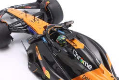 Oscar Piastri McLaren MCL39 #81 Sieger China GP Formel 1 2025 1:18 Solido