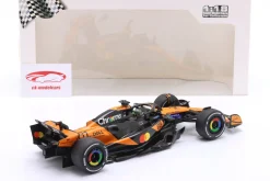 Oscar Piastri McLaren MCL39 #81 Sieger China GP Formel 1 2025 1:18 Solido
