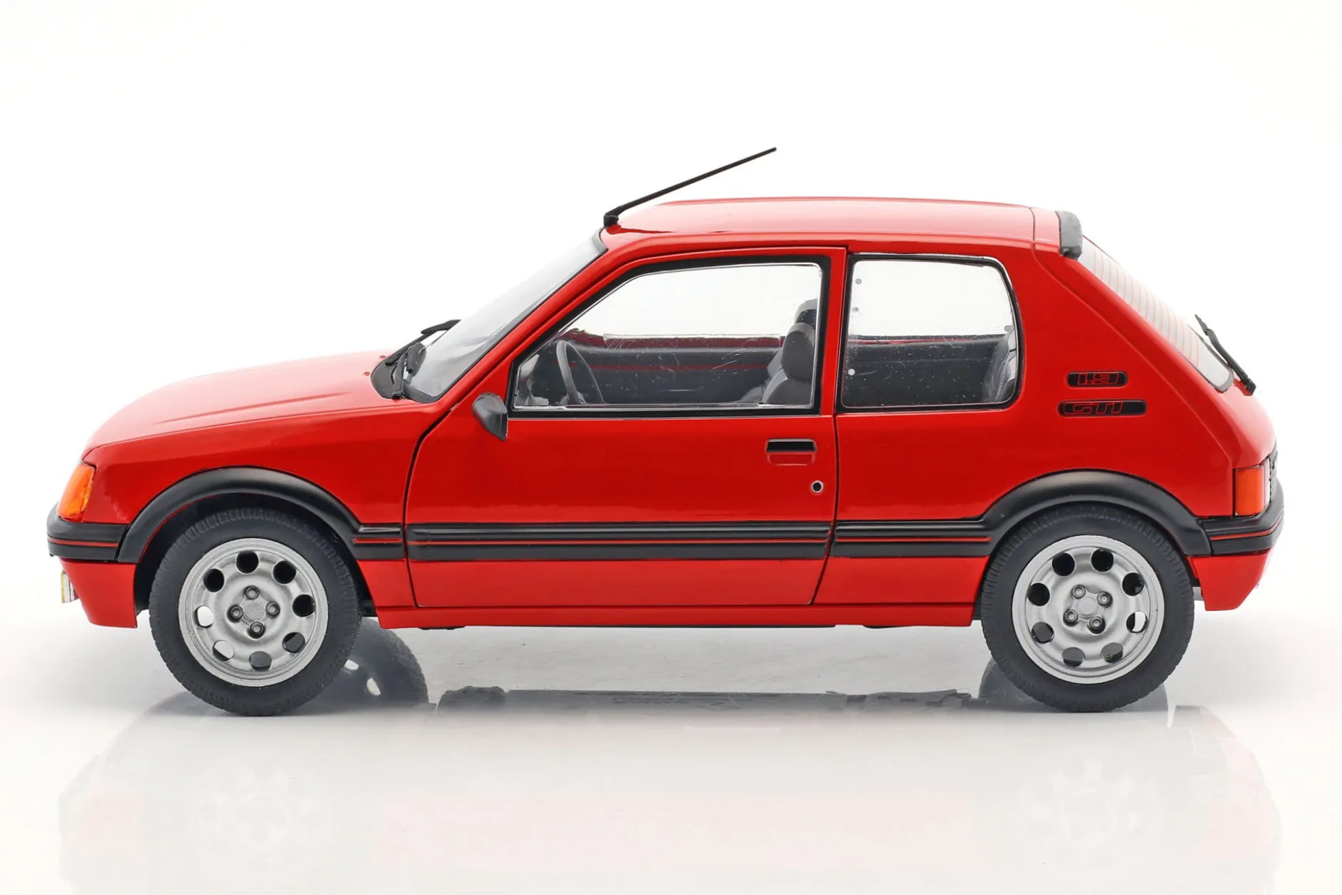 Peugeot 205 GTI MK1 Baujahr 1988 rot 1:18 Solido