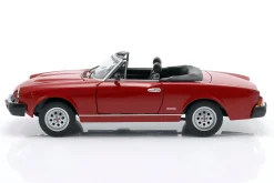 Pininfarina Spidereuropa Baujahr 1982 dunkelrot 1:18 TOURING