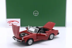 Pininfarina Spidereuropa Baujahr 1982 dunkelrot 1:18 TOURING