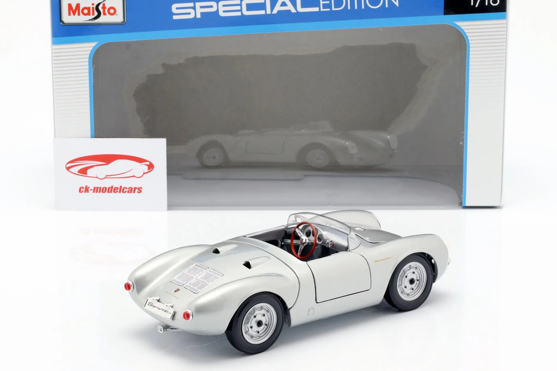 Porsche 550 A Spyder Baujahr 1950 silber 1:18 Maisto