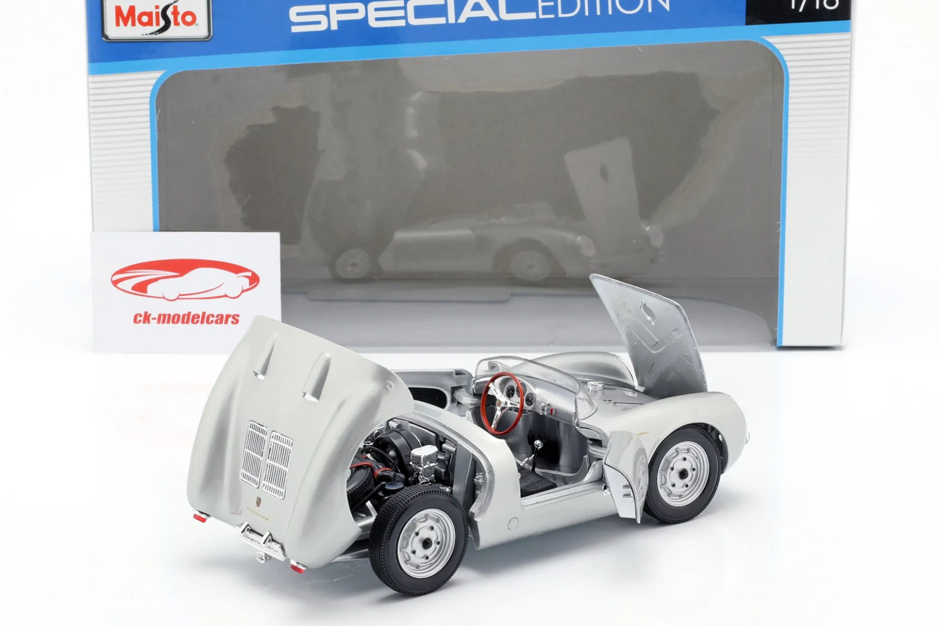 Porsche 550 A Spyder Baujahr 1950 silber 1:18 Maisto