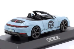 Porsche 911 (992.2) Cabriolet Spirit 70 Baujahr 2025 meissenblau 1:43 Spark