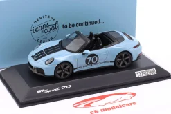 Porsche 911 (992.2) Cabriolet Spirit 70 Baujahr 2025 meissenblau 1:43 Spark