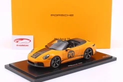 Porsche 911 (992.2) Cabriolet Spirit 70 Baujahr 2025 signalorange 1:18 Spark