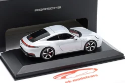 Porsche 911 Carrera (992.2) Baujahr 2025 eisgraumetallic 1:43 Minichamps