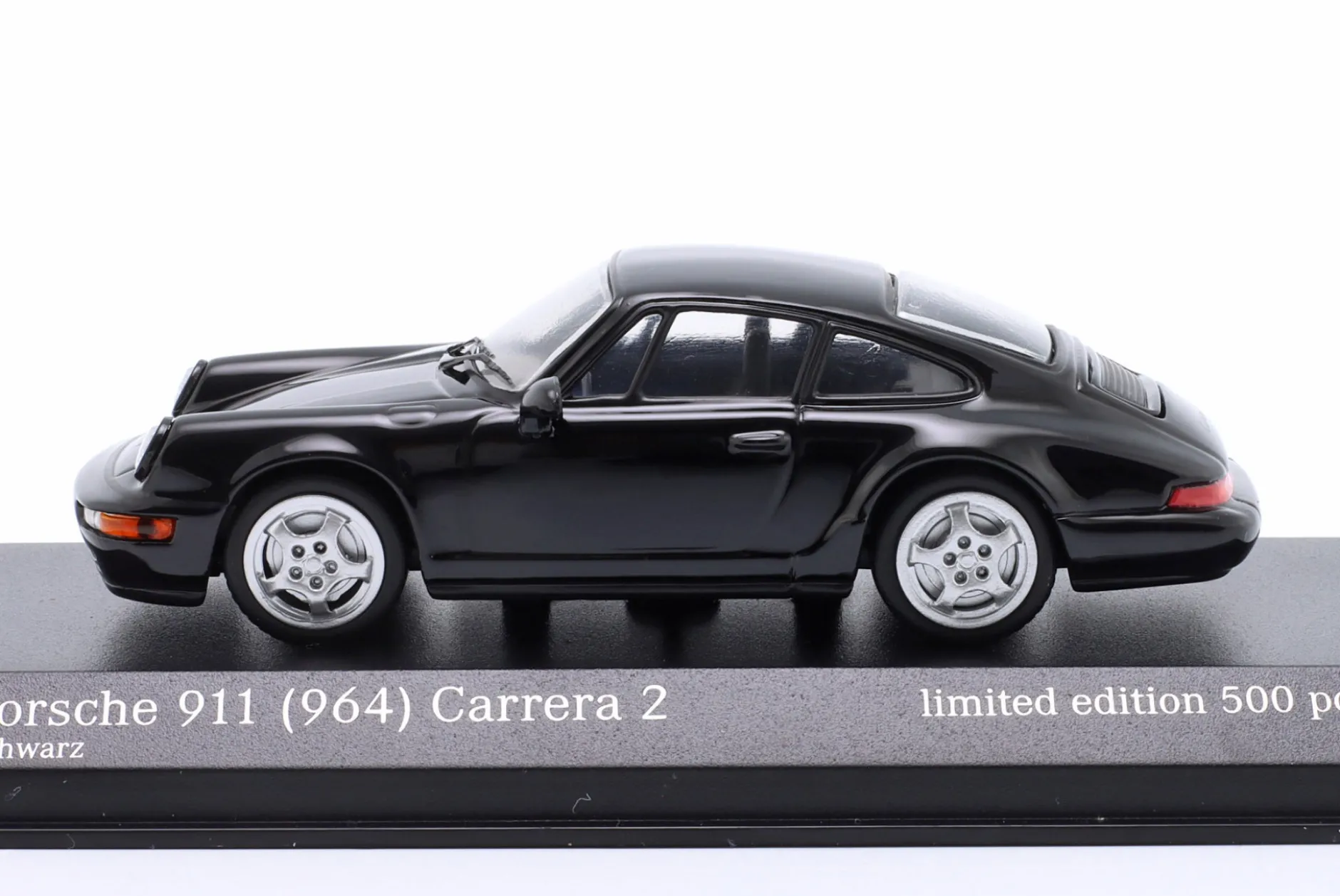Porsche 911 (964) Carrera 2 Baujahr 1989 schwarz 1:43 Minichamps