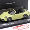 Porsche 911 (992.2) Carrera Cabriolet 2024 cartagenagelb 1:43 Minichamps