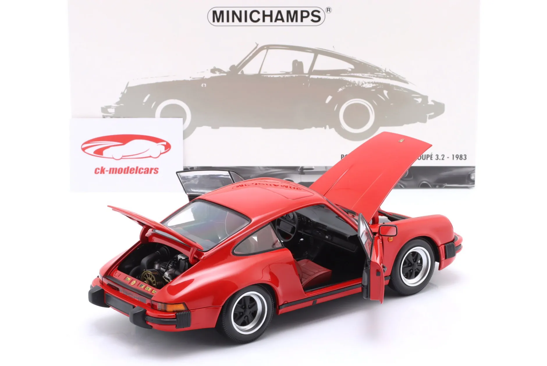 Porsche 911 Carrera Coupe 3.2 Baujahr 1983 rot 1:18 Minichamps