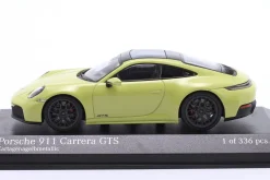 Porsche 911 (992.2) Carrera GTS Baujahr 2024 gelb metallic 1:43 Minichamps