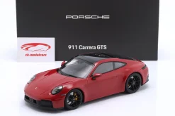 Porsche 911 (992.2) Carrera GTS Baujahr 2024 karminrot 1:18 Minichamps