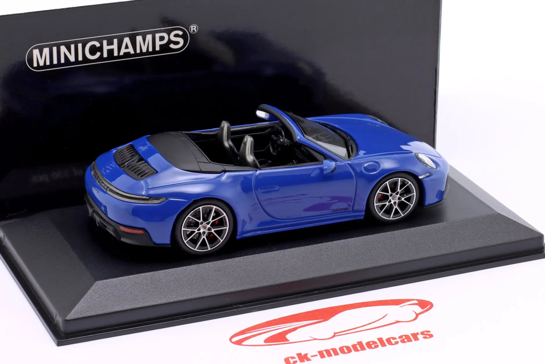 Porsche 911 (999.2) Carrera GTS Cabriolet Baujahr 2024 luganoblau 1:43 Minichamps
