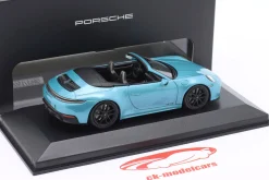 Porsche 911 (992.2) Carrera 4 GTS Cabriolet 2024 ipanemablau 1:43 Minichamps