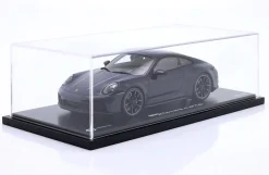 Porsche 911 (992.2) Carrera 4 GTS 40 Jahre Porsche Italien 2025 Blusogno 1:18 Spark
