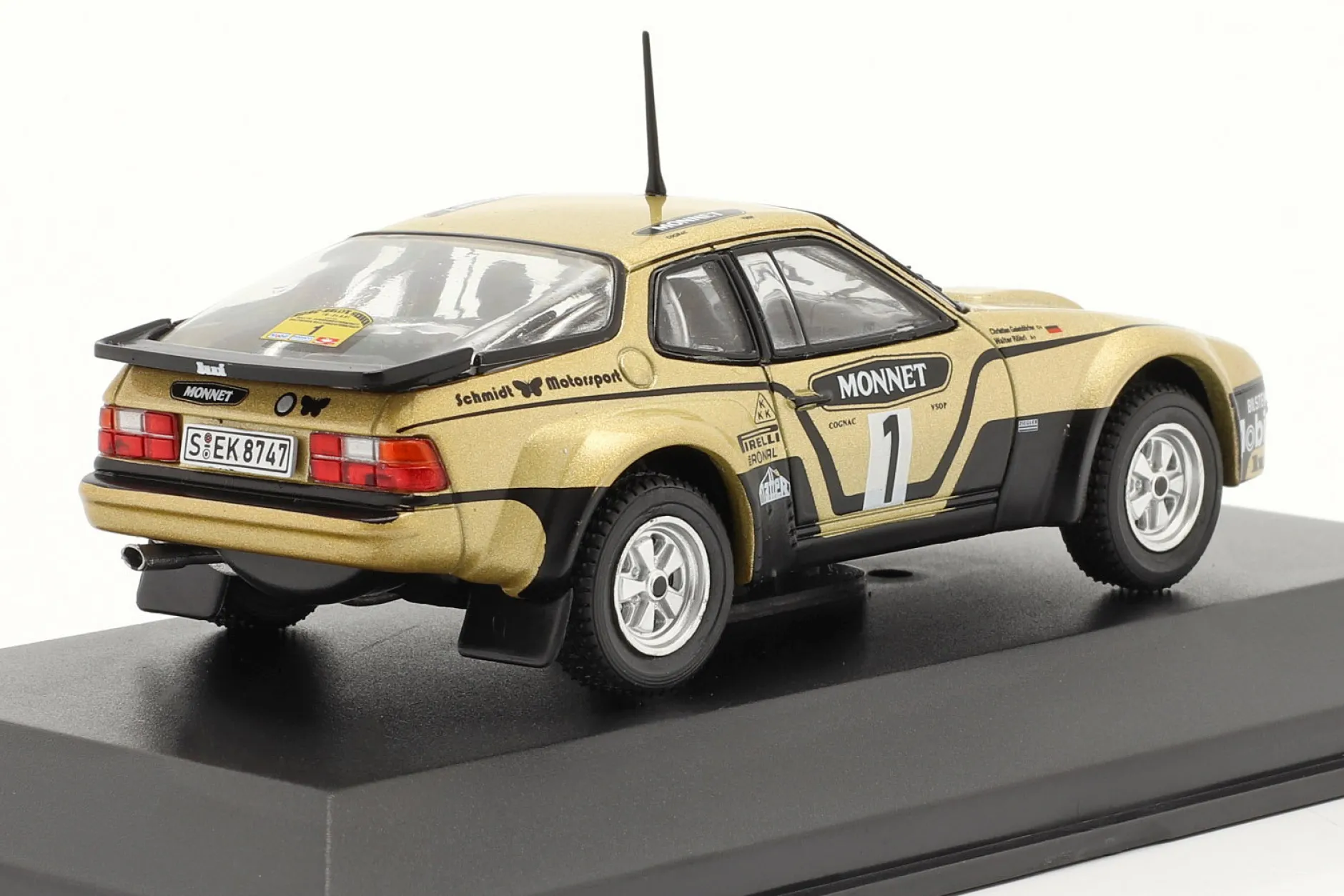Porsche 924 Carrera GTS #1 Winner Rallye Hessen 1981 Röhrl, Geistdörfer 1:43 CMR