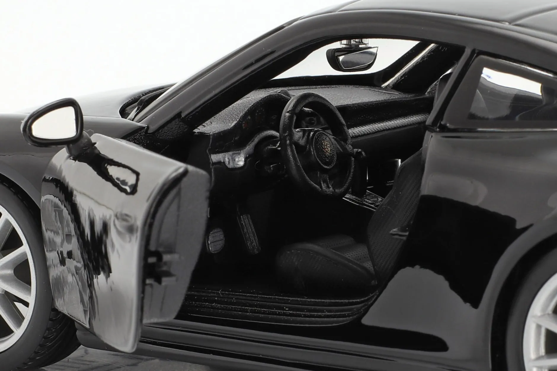 Porsche 911 (991) Carrera S Baujahr 2013 schwarz 1:24 Bburago