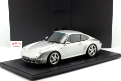 Porsche 911 (993) Carrera 4S Baujahr 1995 silber 1:8 GT-Spirit