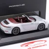 Porsche 911 (992.2) Carrera S Cabriolet 2024 eisgraumetallic 1:43 Minichamps