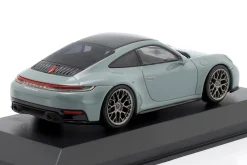 Porsche 911 (992.2) Carrera 4S Coupe Baujahr 2024 shadegrün metallic 1:43 Spark
