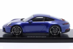 Porsche 911 (992.2) Carrera T Club Coupe club blau 1:18 Spark