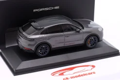 Porsche Cayenne Turbo GT Coupe (E3 II) 2025 quarzitgrau metallic 1:43 Solido