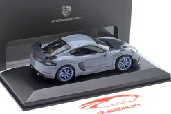 Porsche 718 Cayman GT4 RS 2022 arktikgrau 1:43 Minichamps