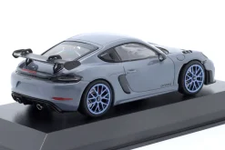 Porsche 718 Cayman GT4 RS 2022 arktikgrau 1:43 Minichamps