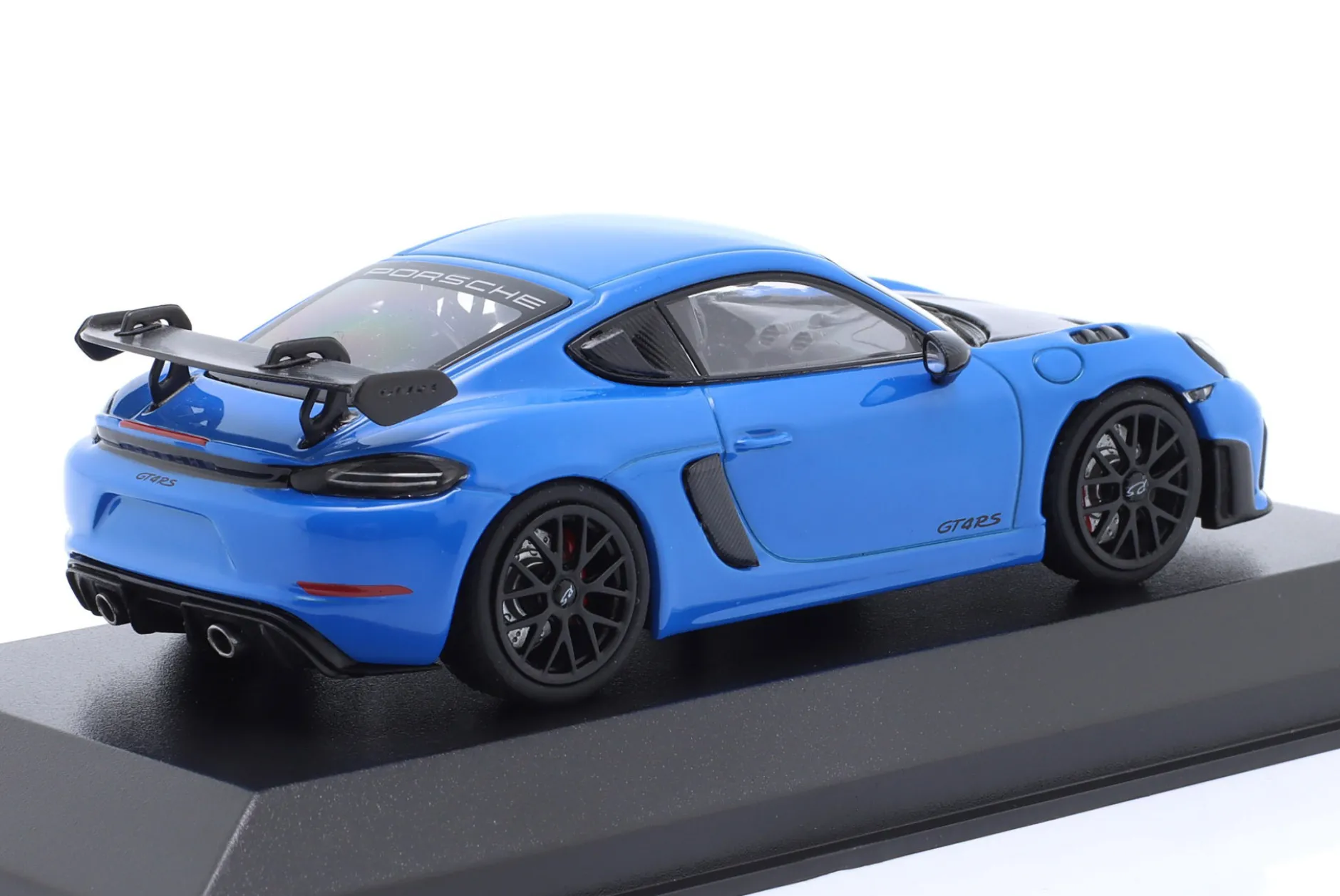 Porsche 718 (982) Cayman GT4 RS 2021 blau / schwarze Felgen 1:43 Minichamps
