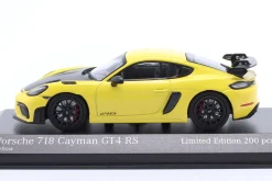 Porsche 718 (982) Cayman GT4 RS 2021 gelb / schwarze Felgen 1:43 Minichamps