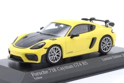 Porsche 718 (982) Cayman GT4 RS 2021 gelb / silberne Felgen 1:43 Minichamps