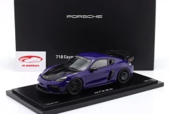 Porsche 718 Cayman GT4 RS (982) Manthey Kit 2024 ultraviolett 1:18 Spark