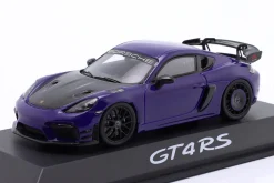 Porsche 718 Cayman GT4 RS (982) Manthey Kit 2024 ultraviolett 1:43 Spark