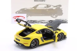 Porsche Cayman GT4 RS mit Weissach-Paket Baujahr 2024 gelb 1:18 Minichamps
