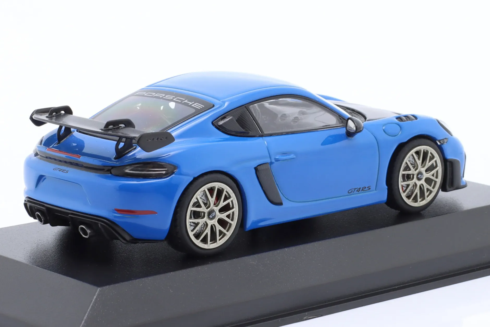Porsche 718 (982) Cayman GT4 RS 2021 sharkblue / Neodym-Felgen 1:43 Minichamps