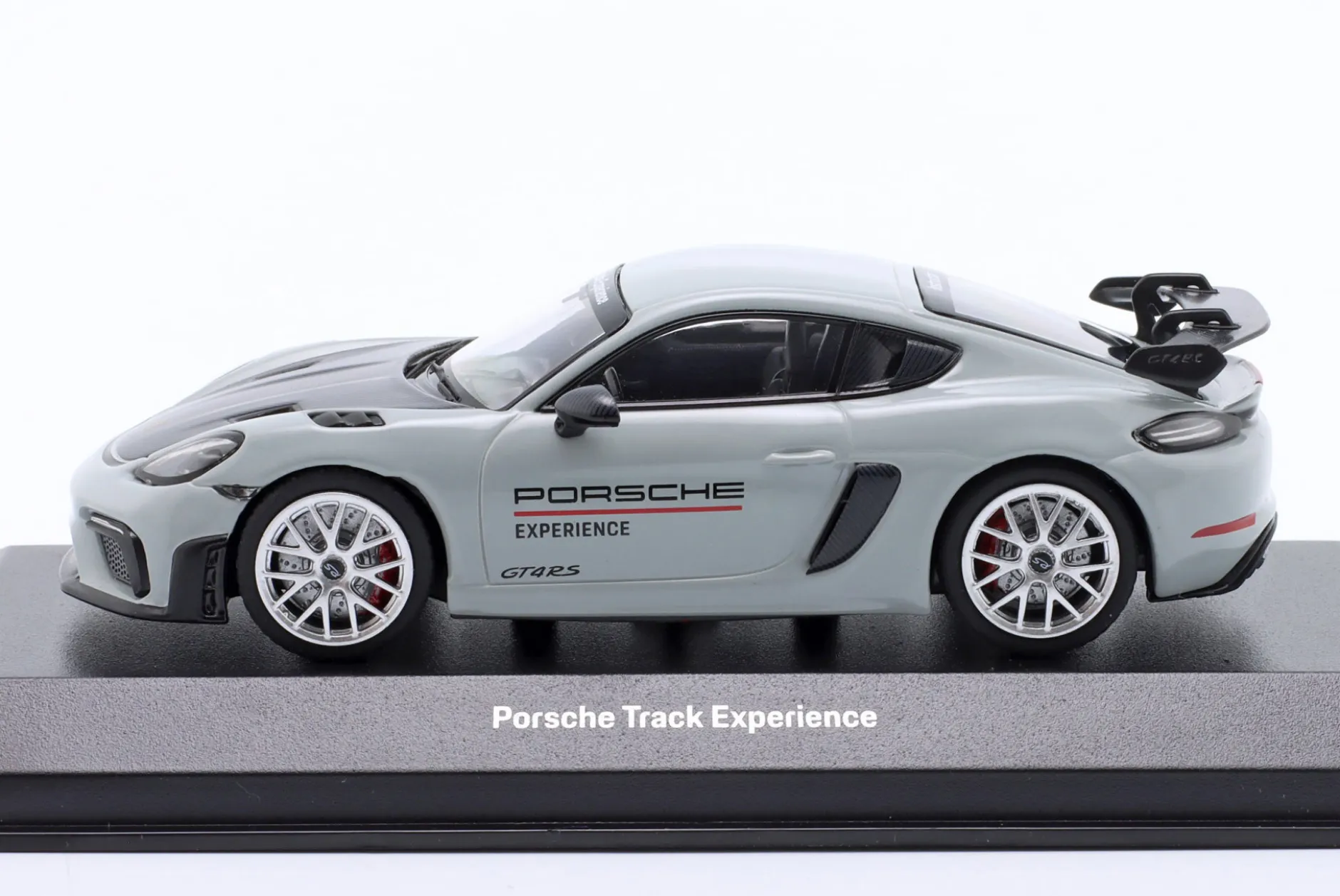 Porsche 718 (982) Cayman GT4 RS Track Experience sportgrau 1:43 Minichamps