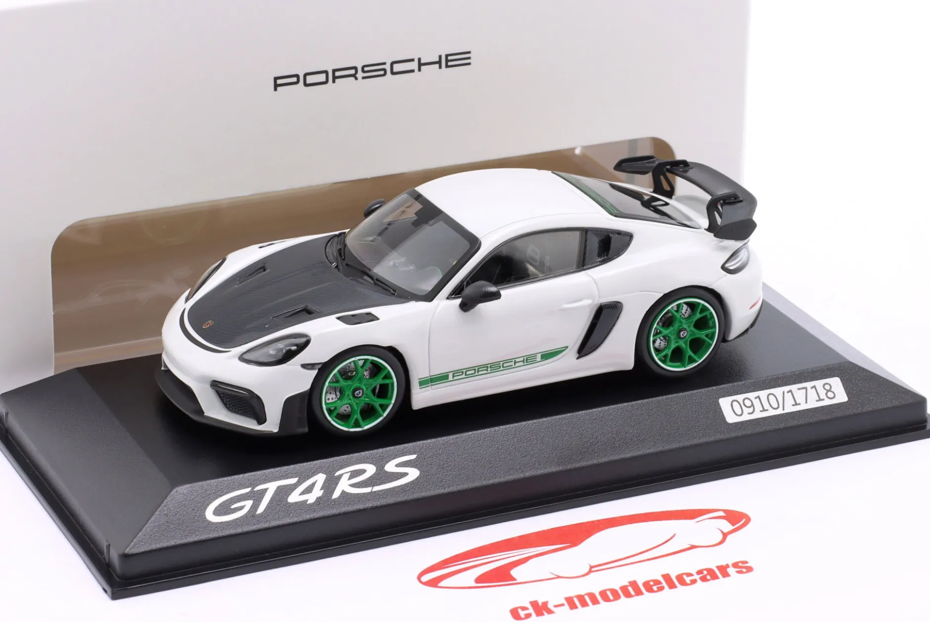 Porsche 718 (982) Cayman GT4 RS Tribute to RS 2.7 weiß / grün 1:43 Minichamps